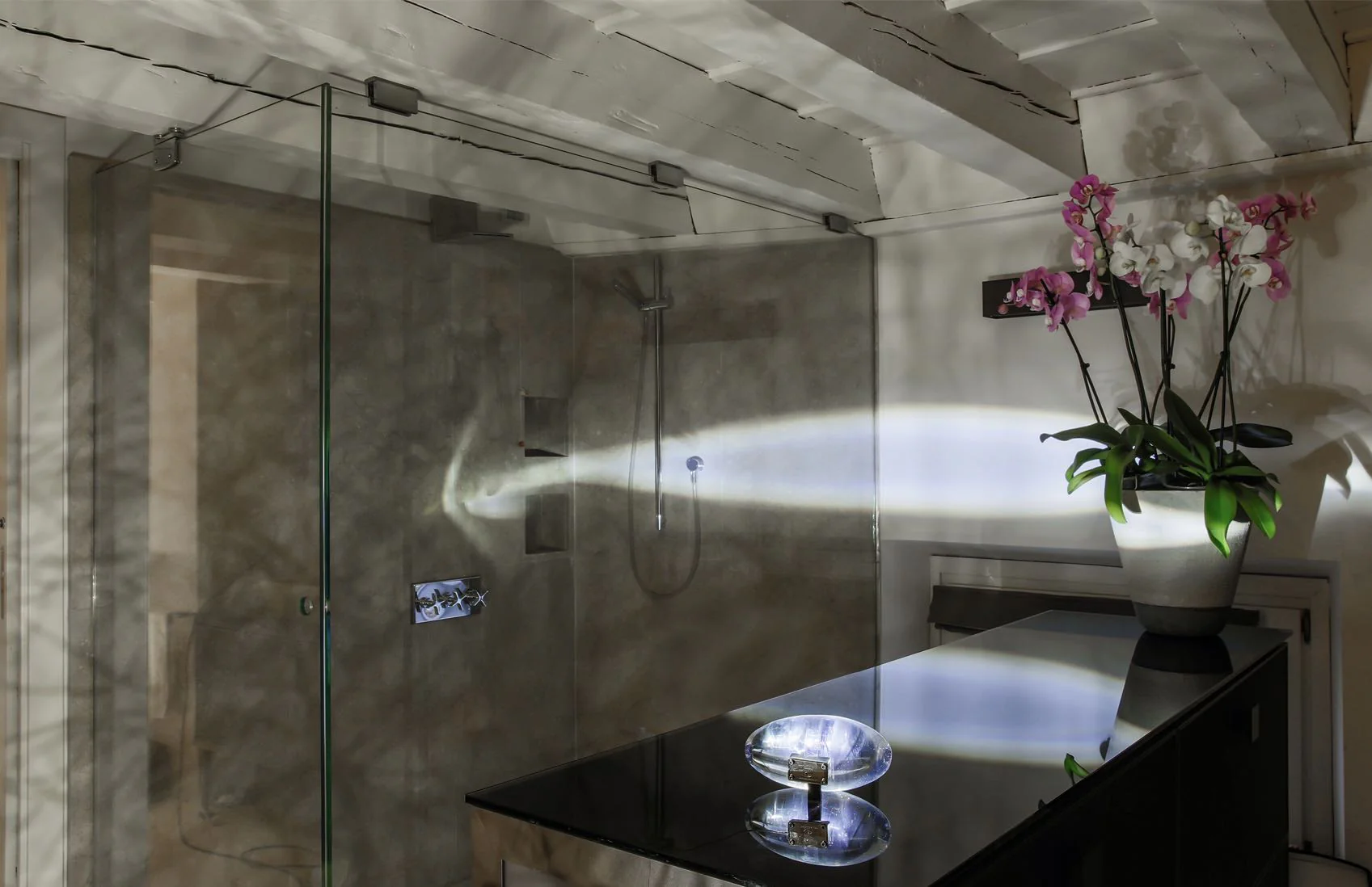 Angel's Eye Table Lamp - Atman Ambient Lighting - Image 5