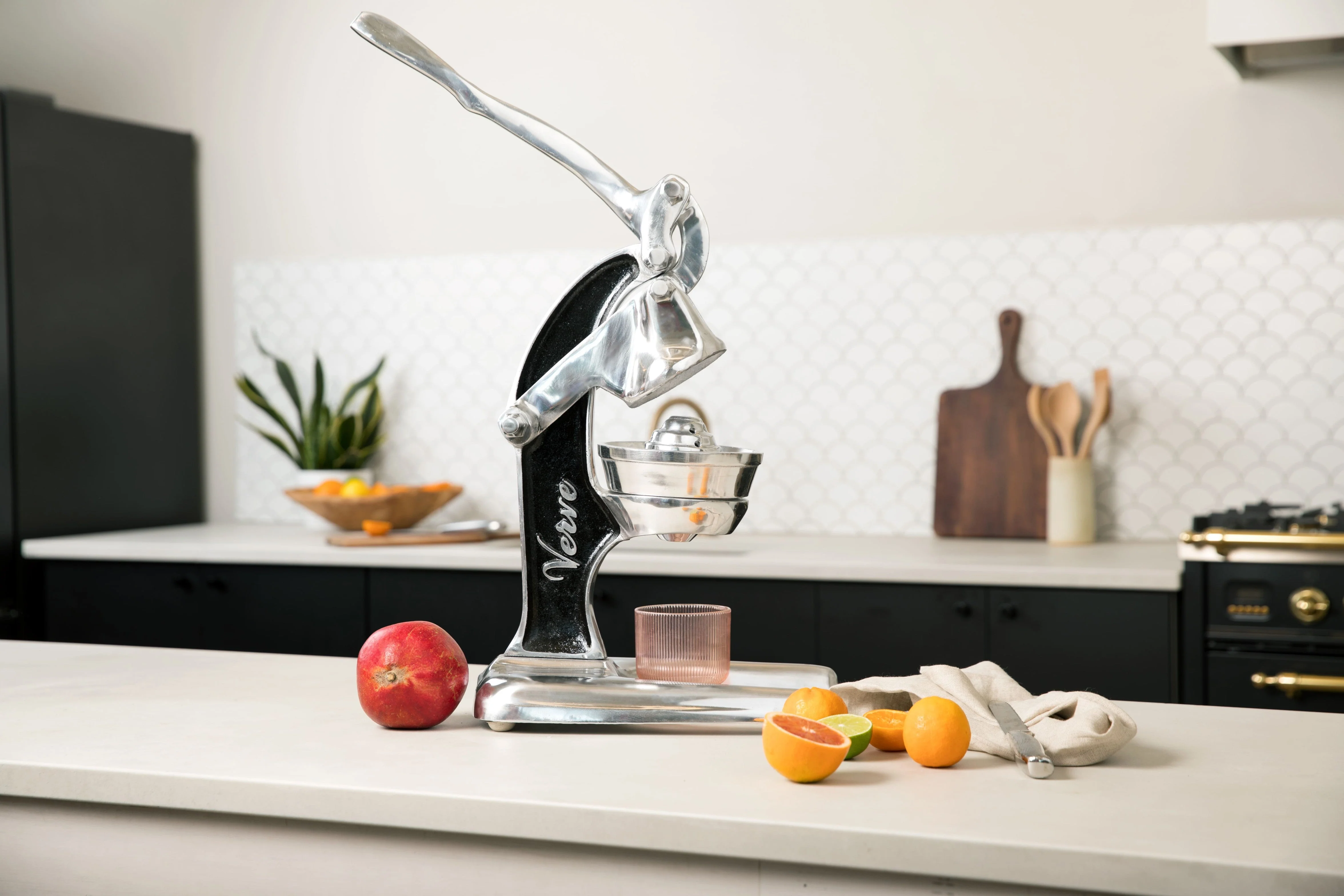 Artisan Citrus Juicer - Large by Verve Culture - Image 17