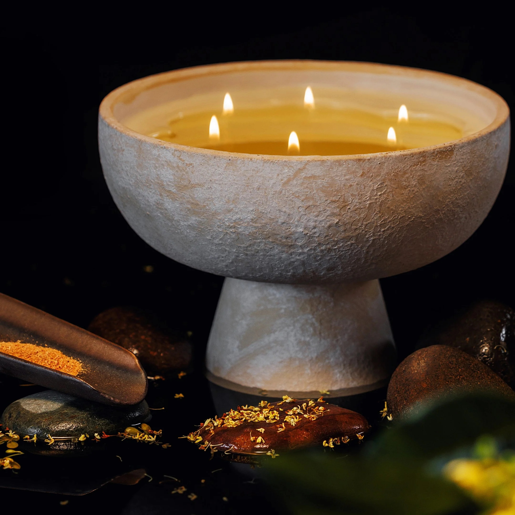 Calm Refillable Candle Osmanthus & Sandalwood - Image 11