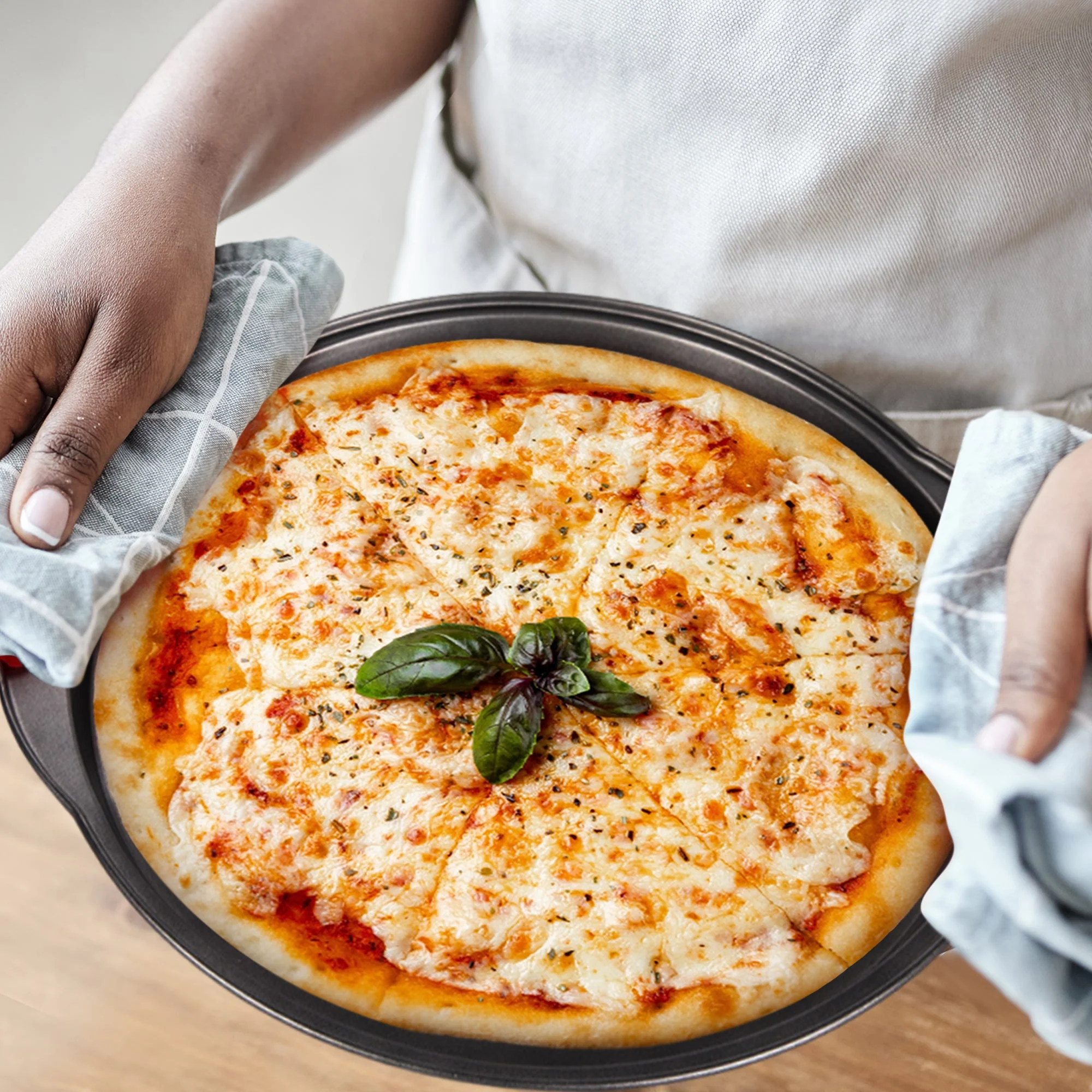 Cheer Collection 13-Inch Premium Nonstick Pizza Pan – Effortless Crisp Crust Perfection - Image 5