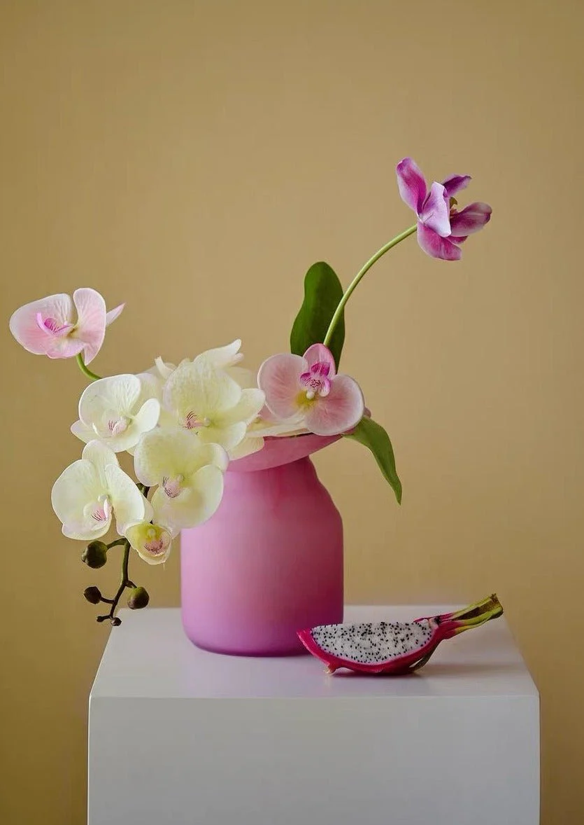 Contemporary Decorative Blooming Vase - Whimsical Eclectic Centerpiece Vases for Wedding & Dinner Party - Image 6