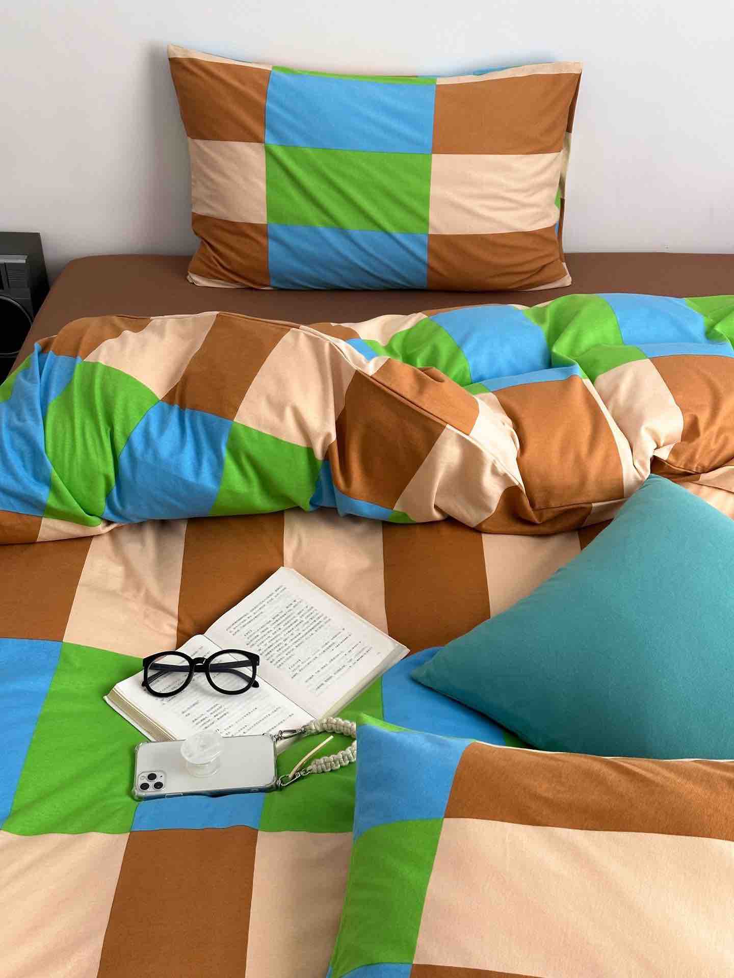 Dopamine Rainbow Checker Duvet Set With Pillowcases & Fitted Sheet - Image 9
