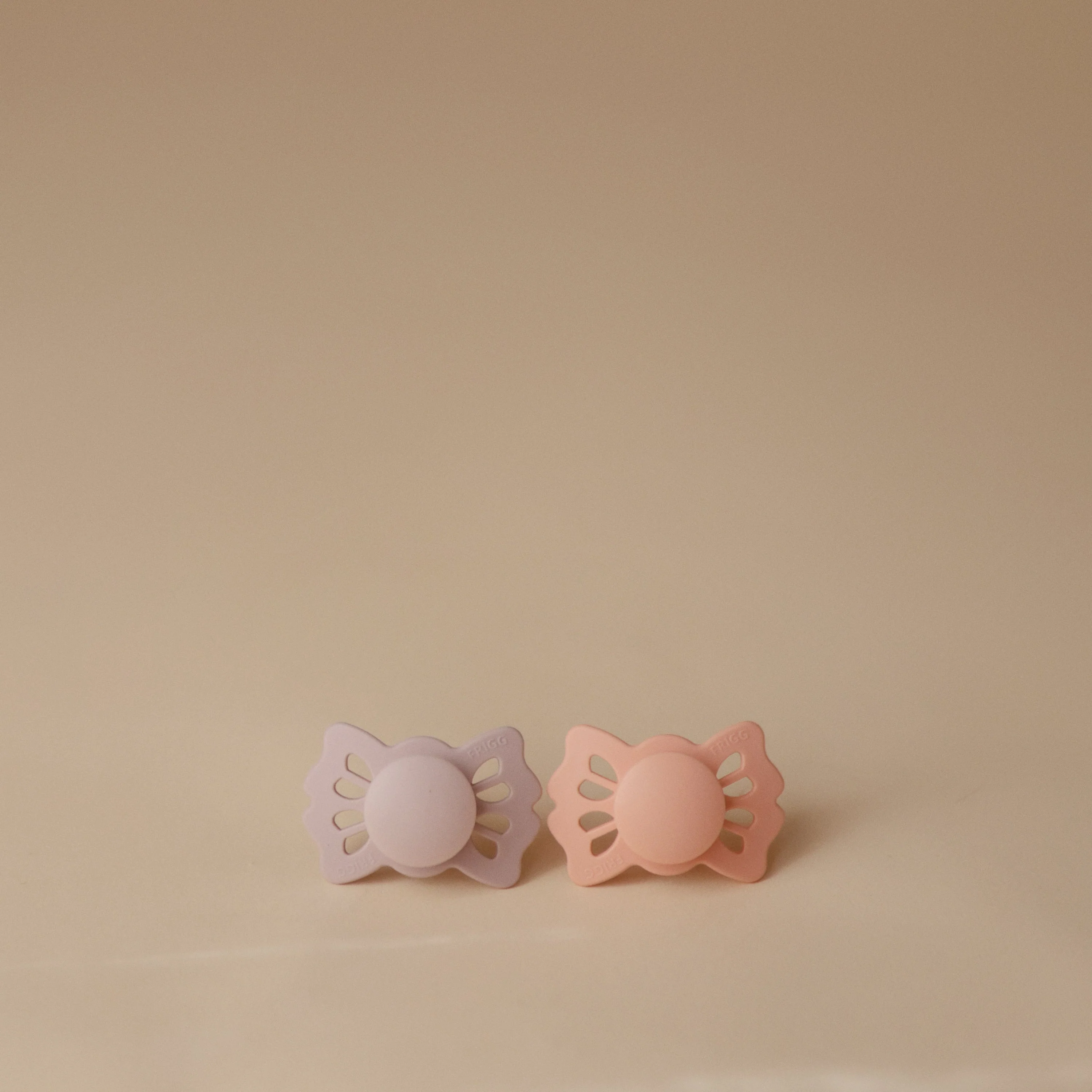 FRIGG Lucky Symmetrical Silicone Pacifier 2-Pack (0-6 Months) - Image 22