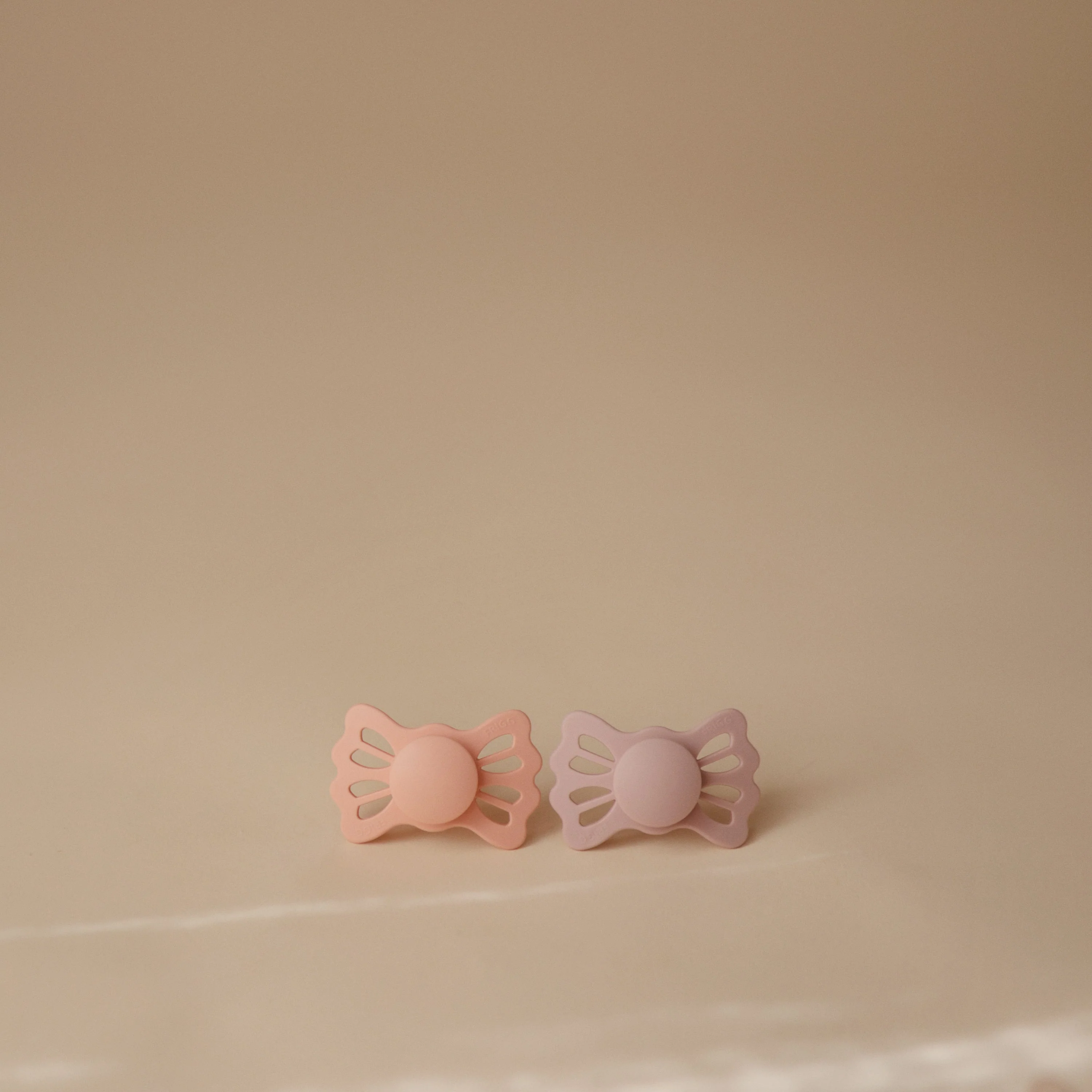 FRIGG Lucky Symmetrical Silicone Pacifier 2-Pack (6-18 Months) - Image 24