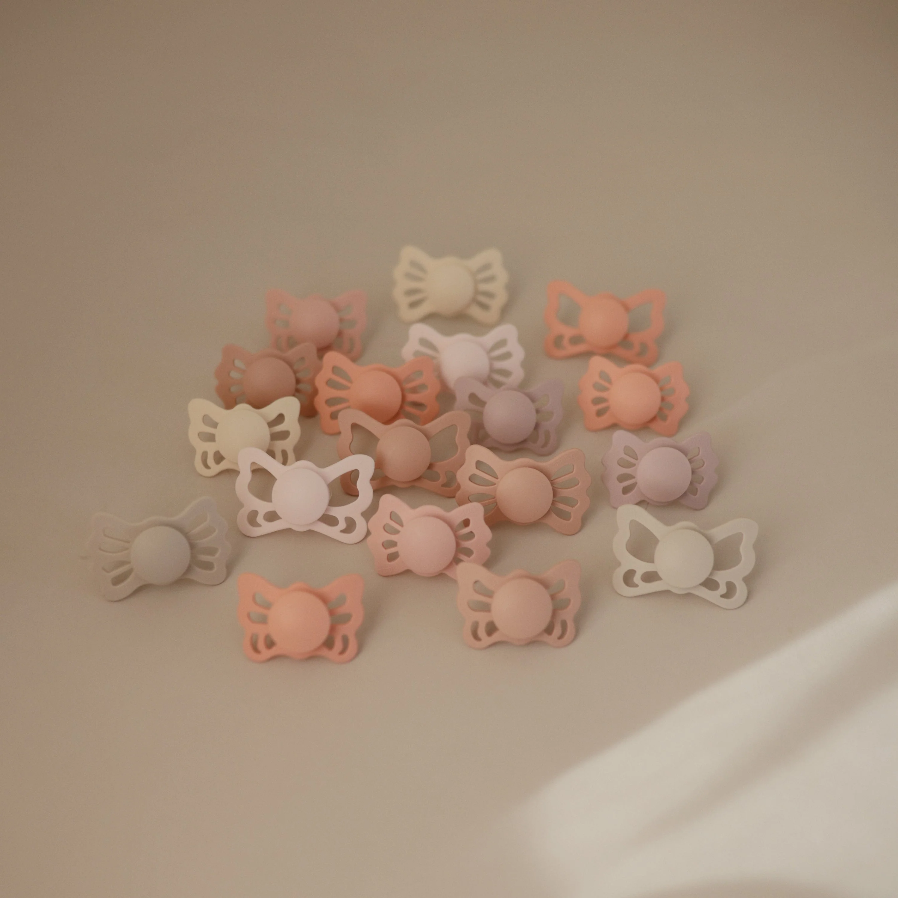 FRIGG Lucky Symmetrical Silicone Pacifier 2-Pack (6-18 Months) - Image 51