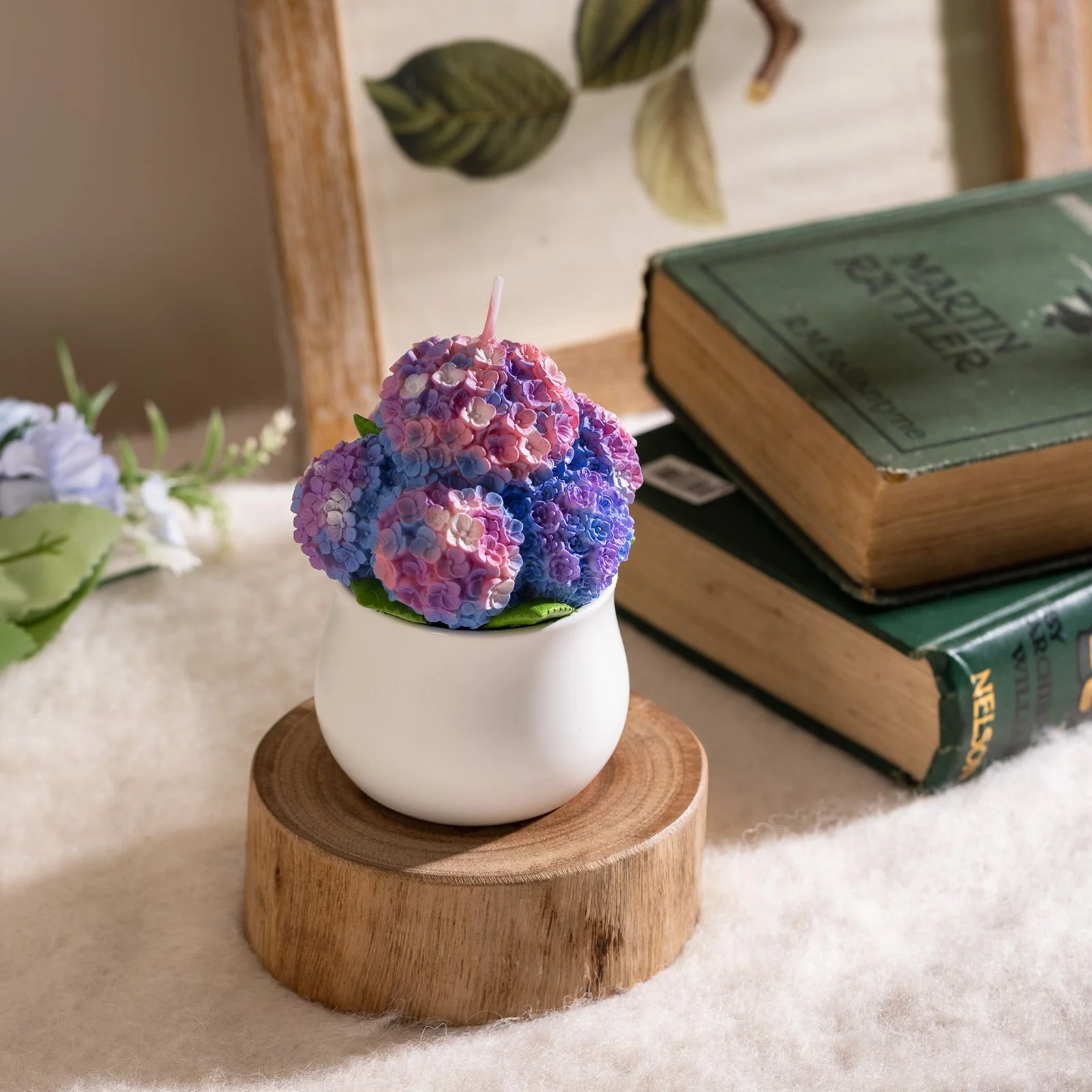 Hydrangea Candle - Image 4