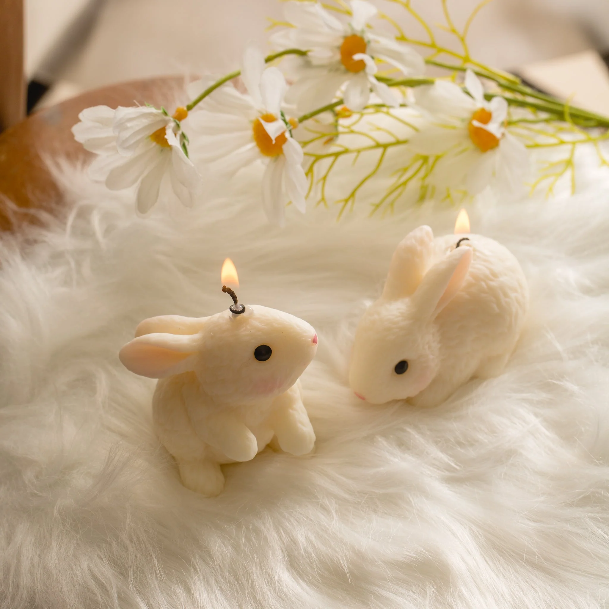 iLikePar Blushing Bunny Candle - Image 4