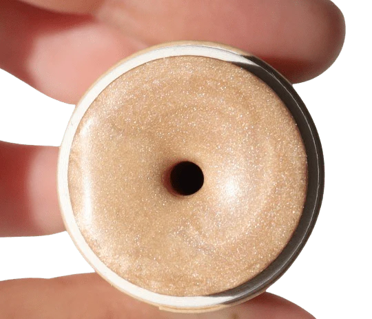 Illumi Cream Vegan Highlighter Stick - Image 7