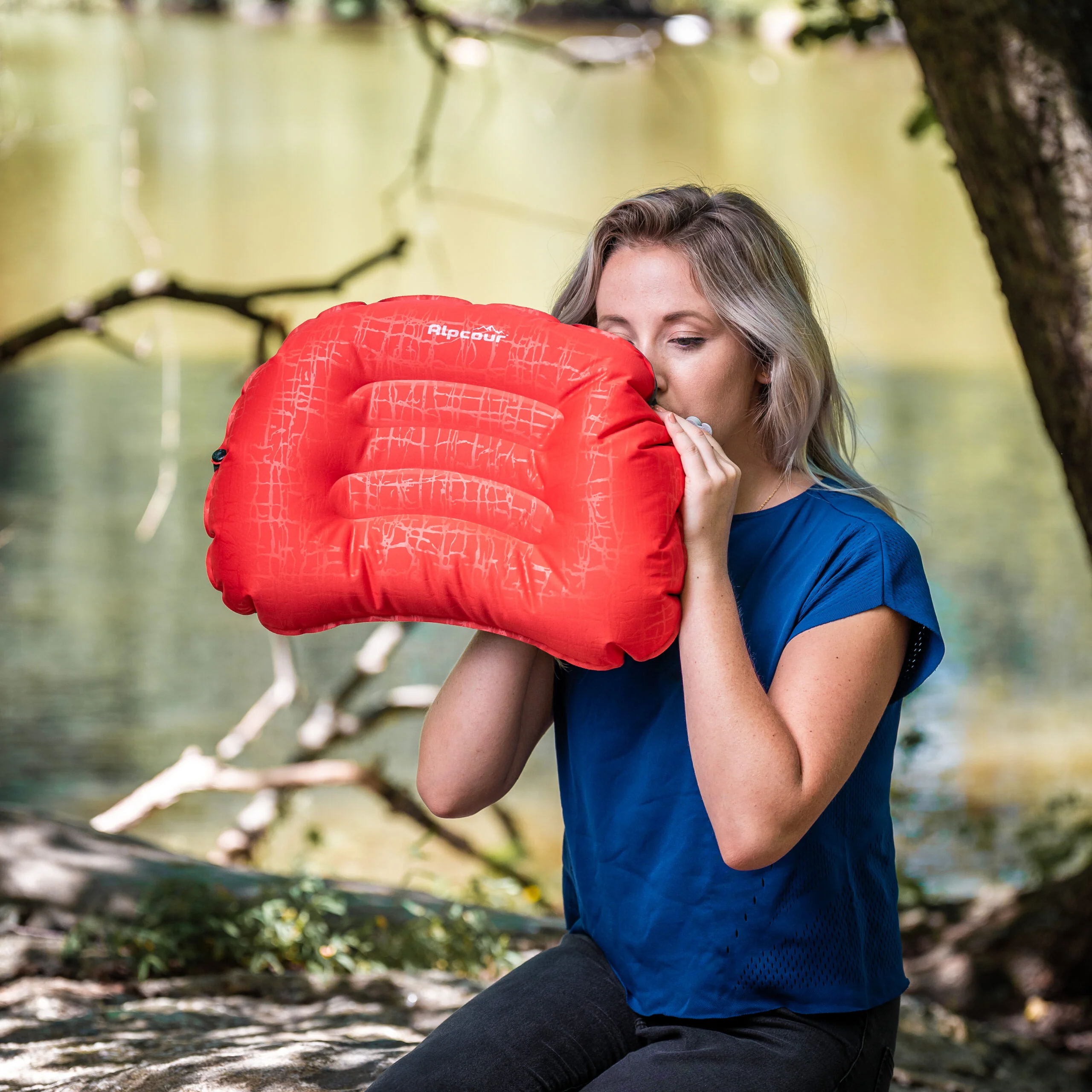 Inflatable Camping Pillow - Image 7