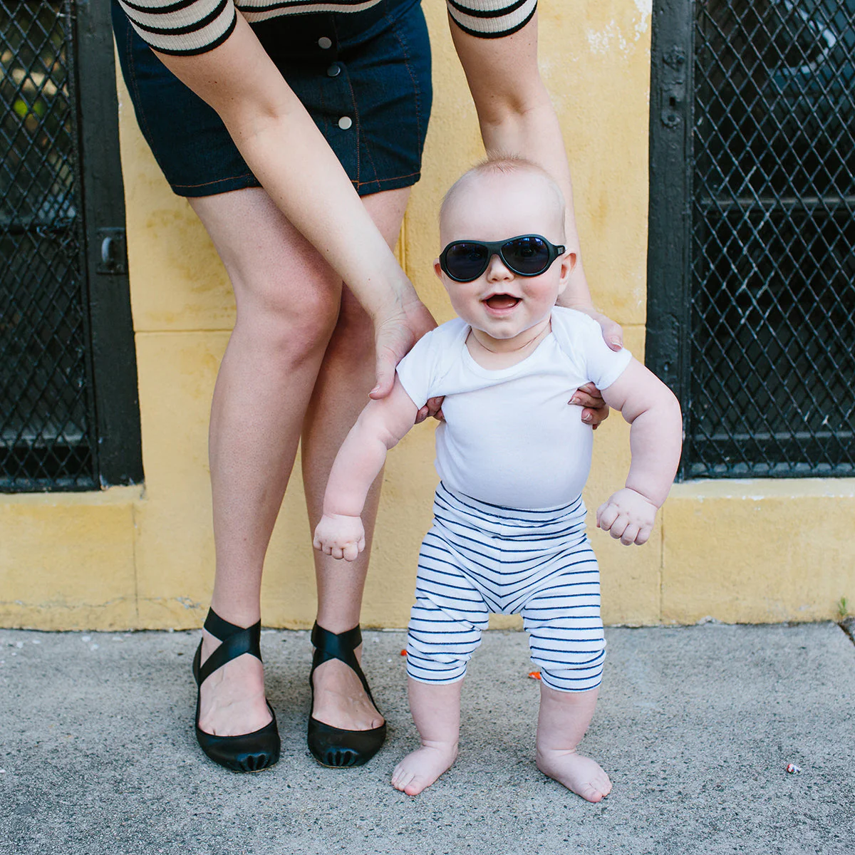 Jet Black Aviator - Image 4