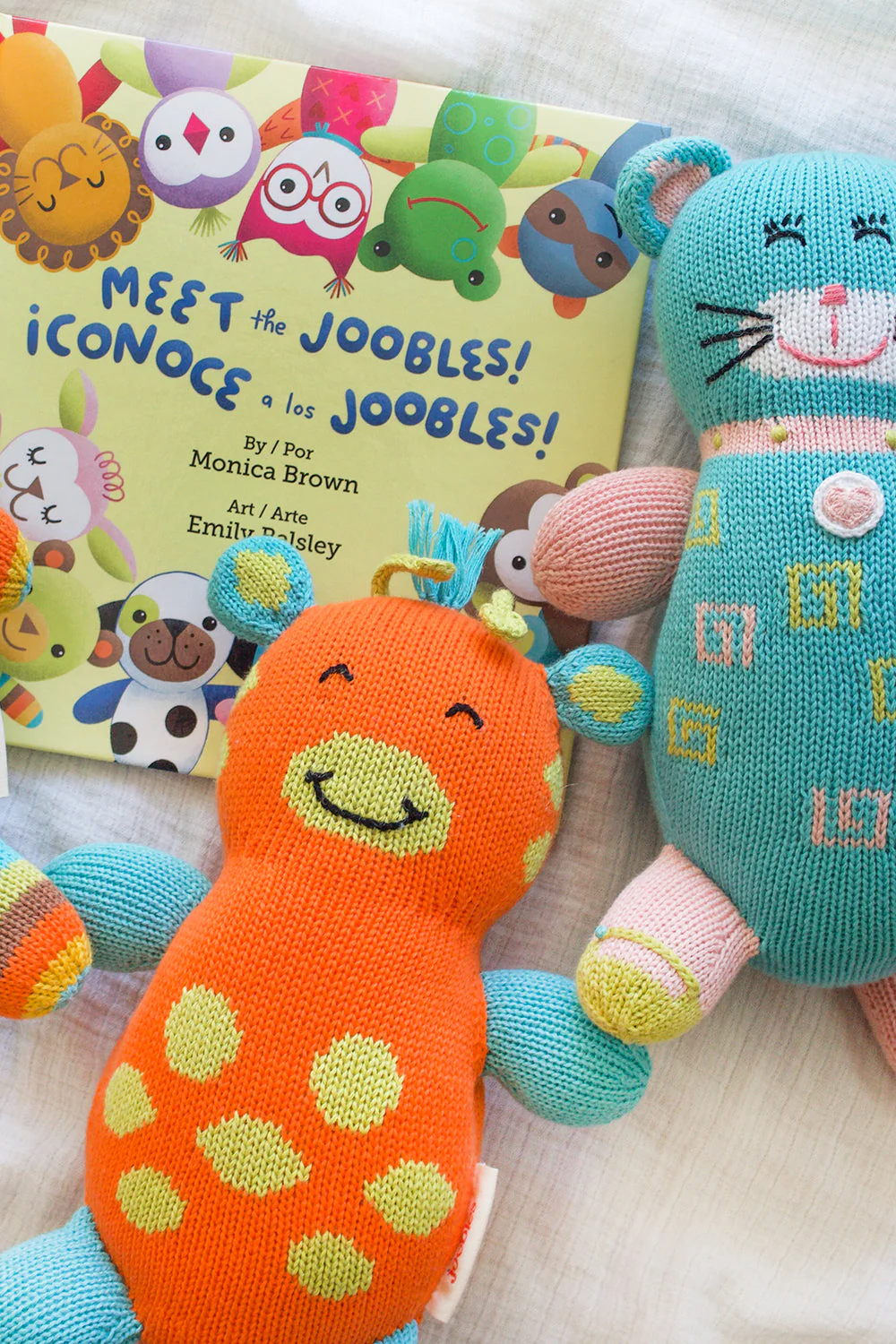 Meet the Joobles Bilingual Picture Book - Image 2