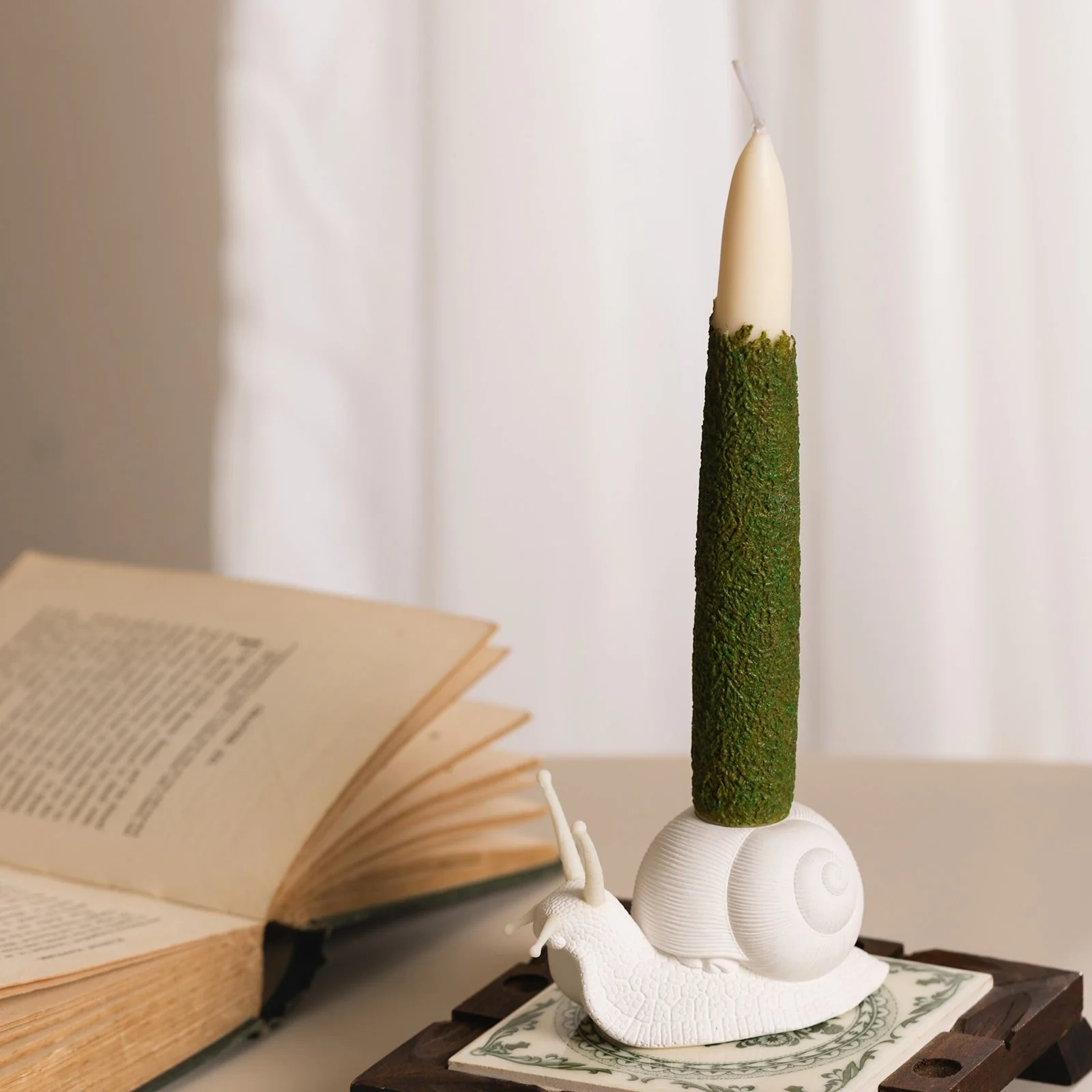 Moss Taper Scented Candle & Snail Candle Holder Set for Home Decoration Crafts Arts - Image 4