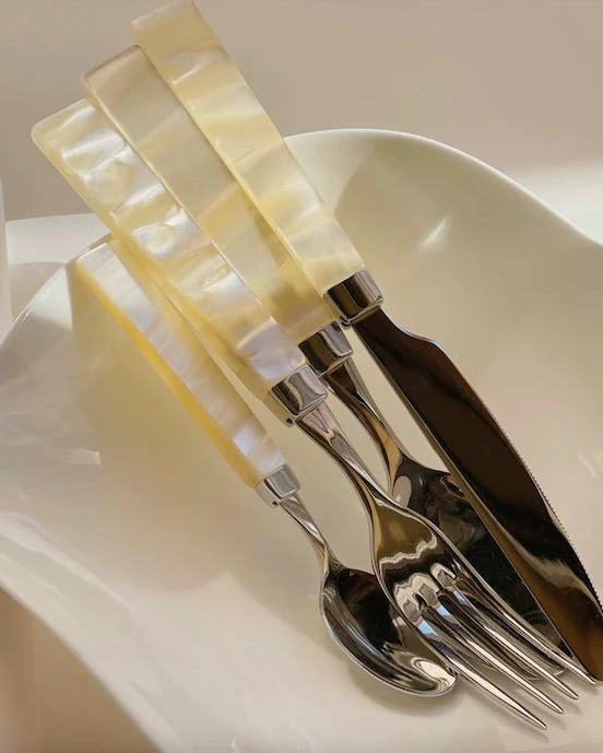 Pearl Flatware Set of 8 Pcs, Elegant Italian Giada Cutlery, Ivory Silverware - Image 3