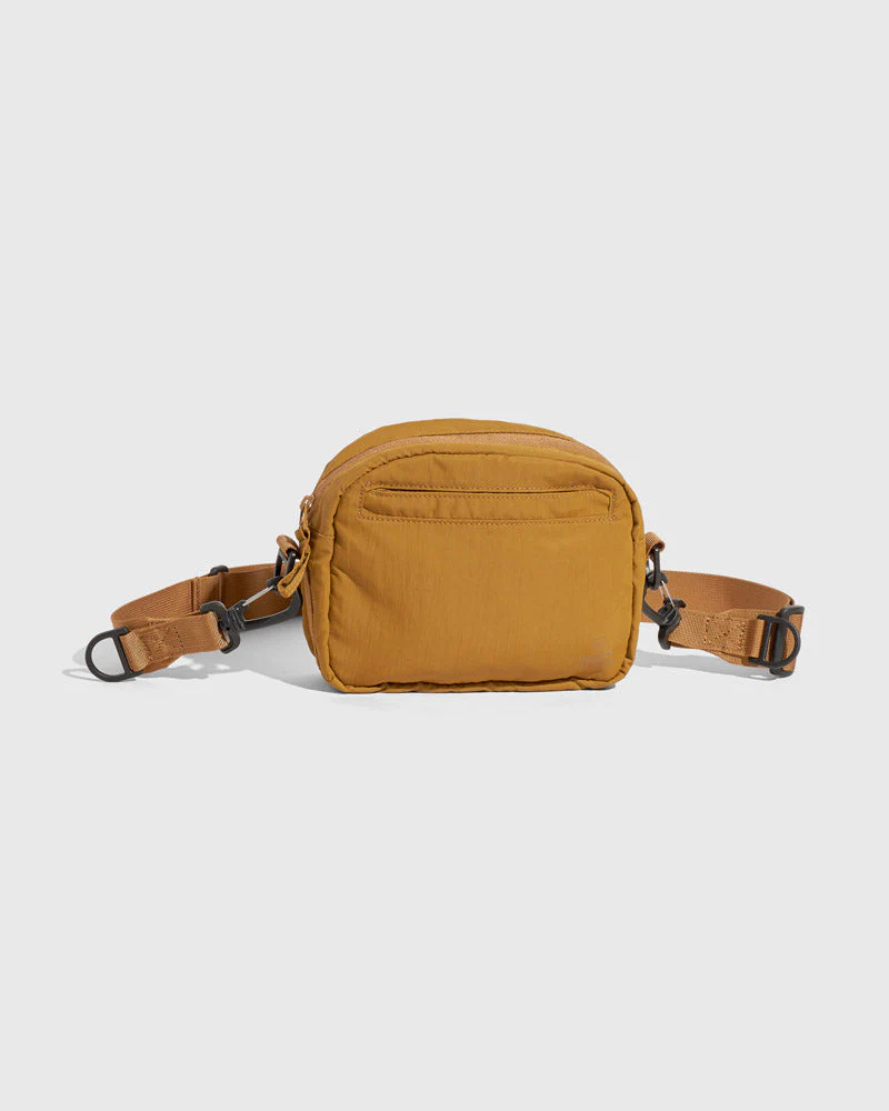(Re)active™ 2L Convertible Crossbody by United By Blue - Image 18
