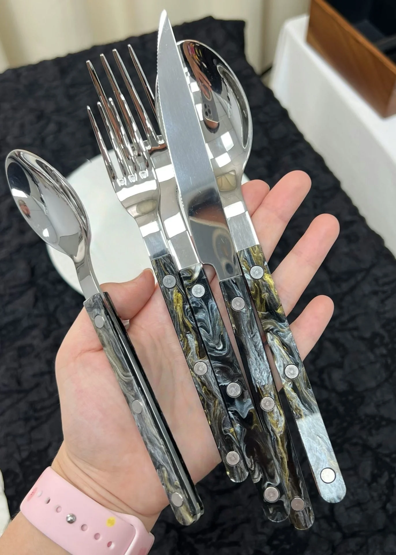 Set Of 10 Pcs Modern Elegant Terra Flatware - Bistrot Style Cutlery Silverware Set - Image 5