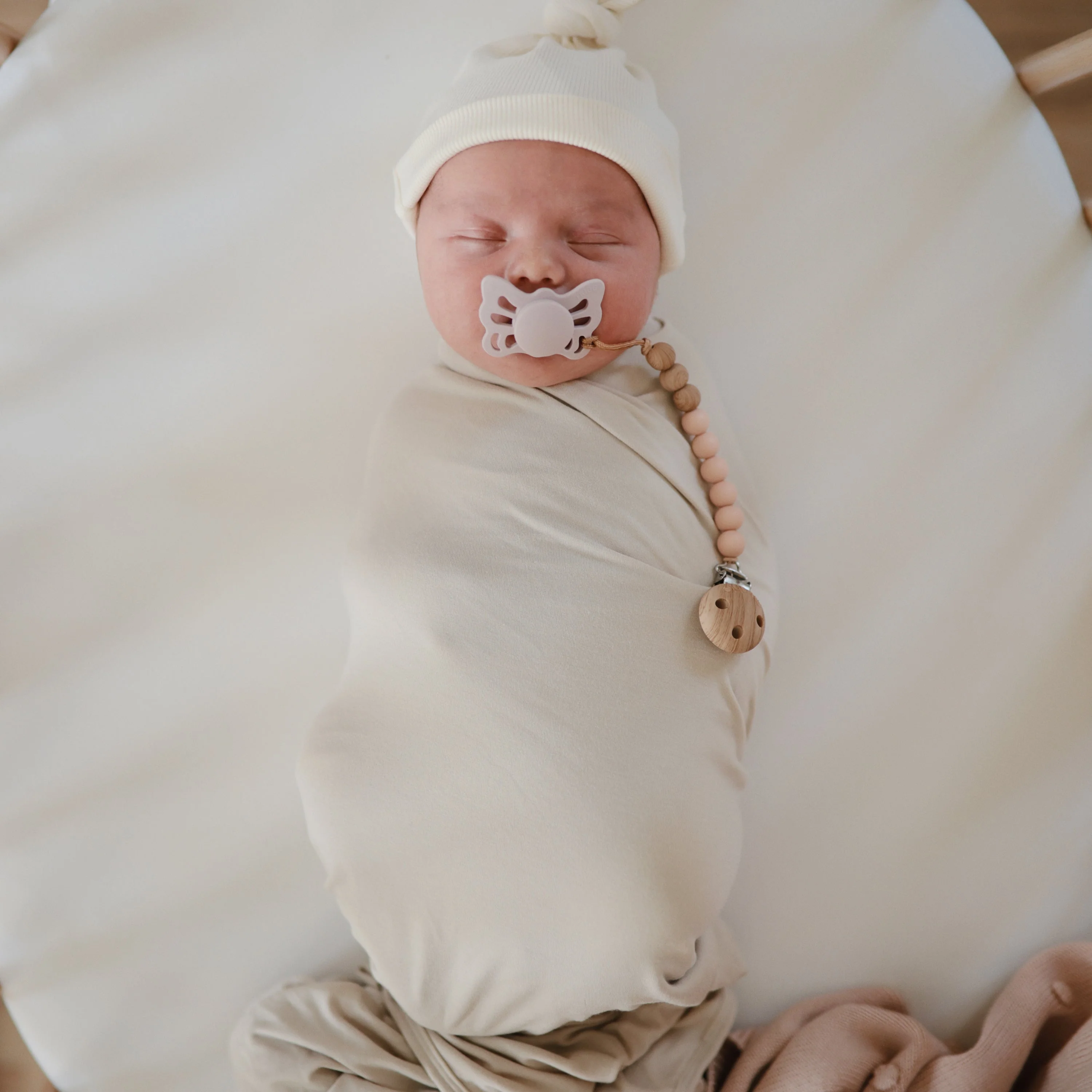 Stretchy Crib Sheet - Image 27