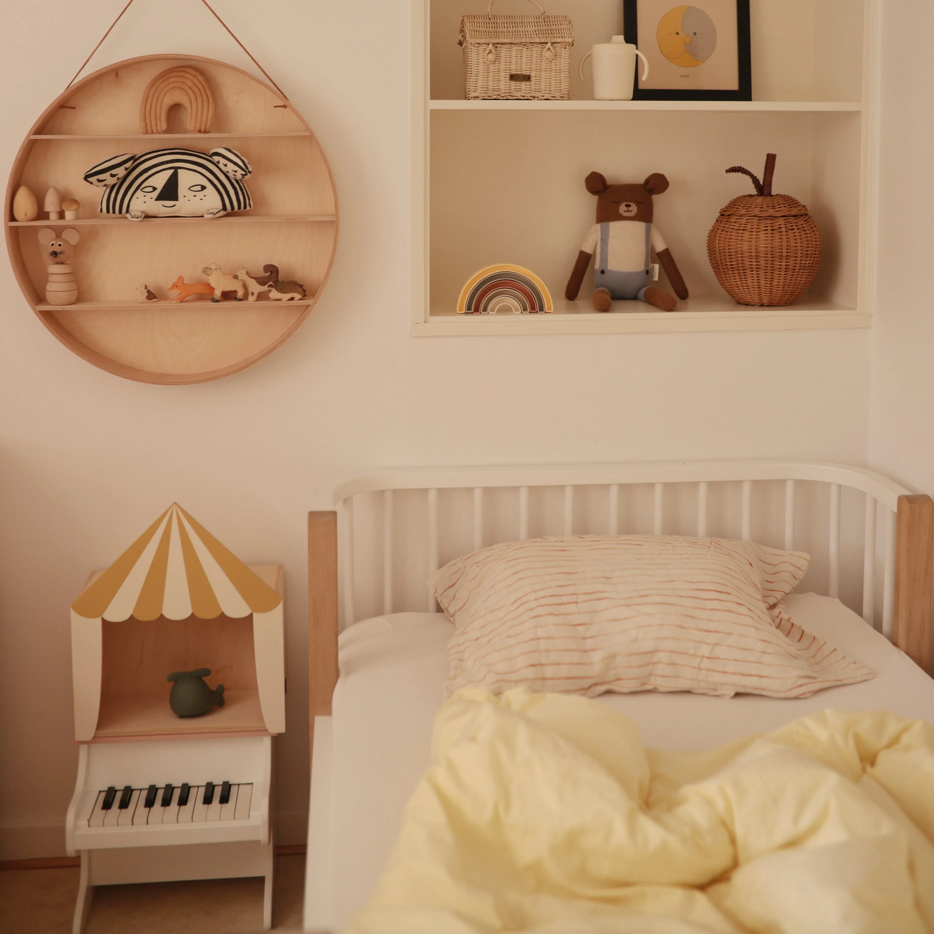 Stretchy Crib Sheet - Image 44