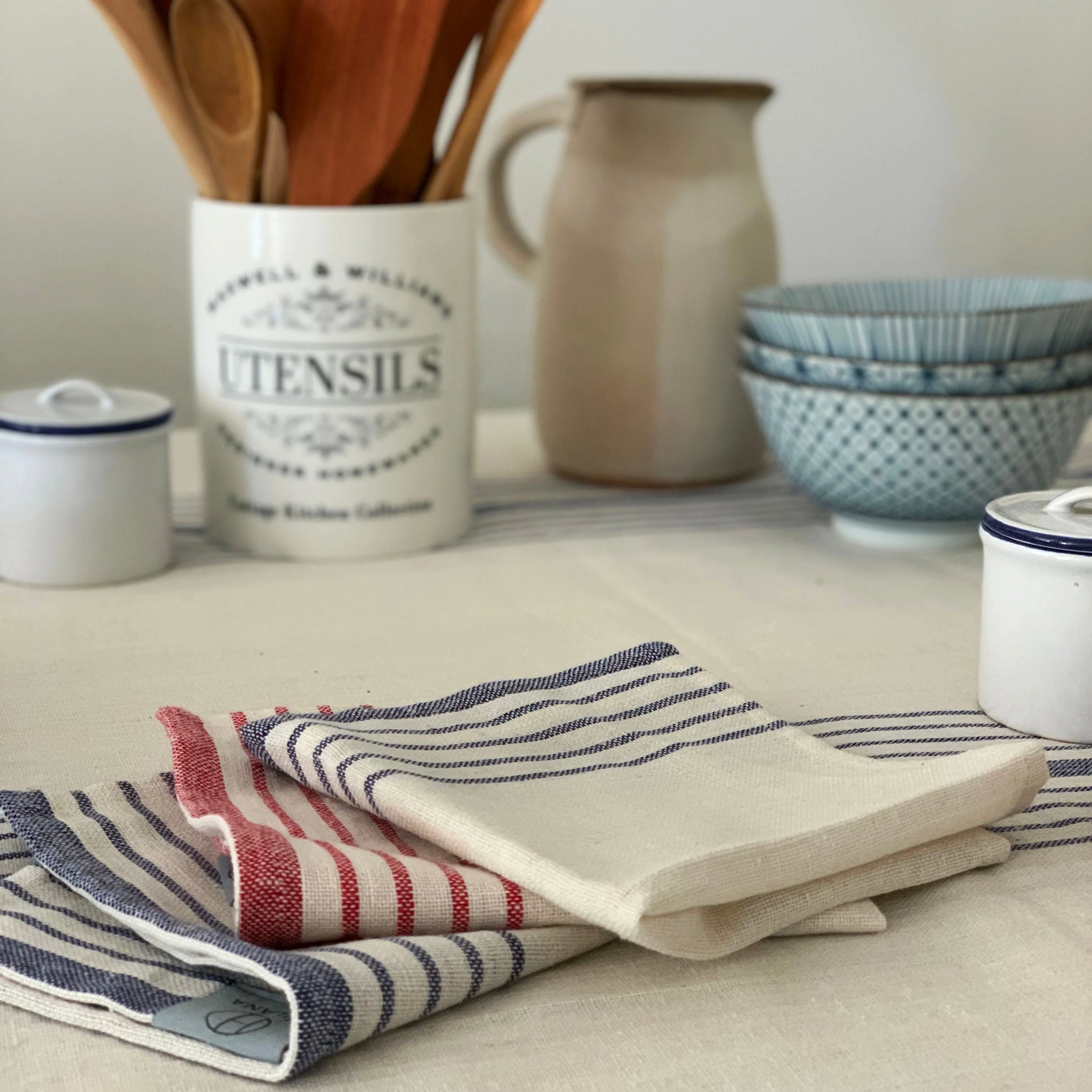 Sustainable Kayseri Tablecloth Set - Blue by Hilana Upcycled Cotton - Image 5