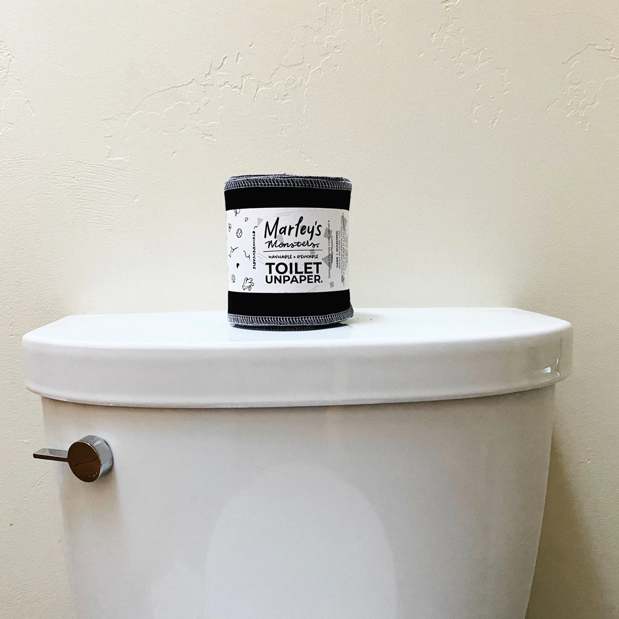 Toilet UNpaper® Roll: Black - Image 4