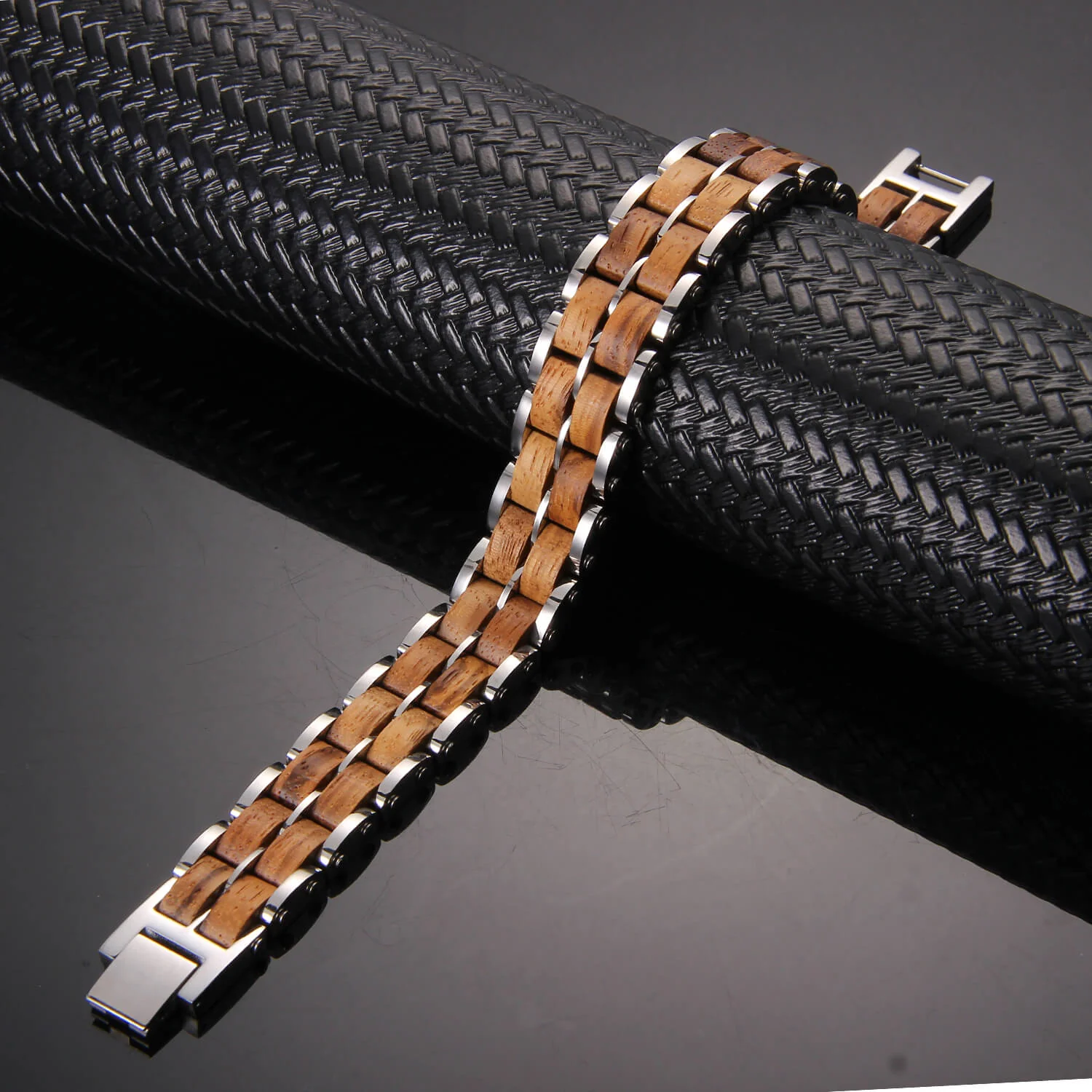 Wood and Stainless Steel Magnetic Bracelet. 3 Colors available. Model WB011 - Image 4