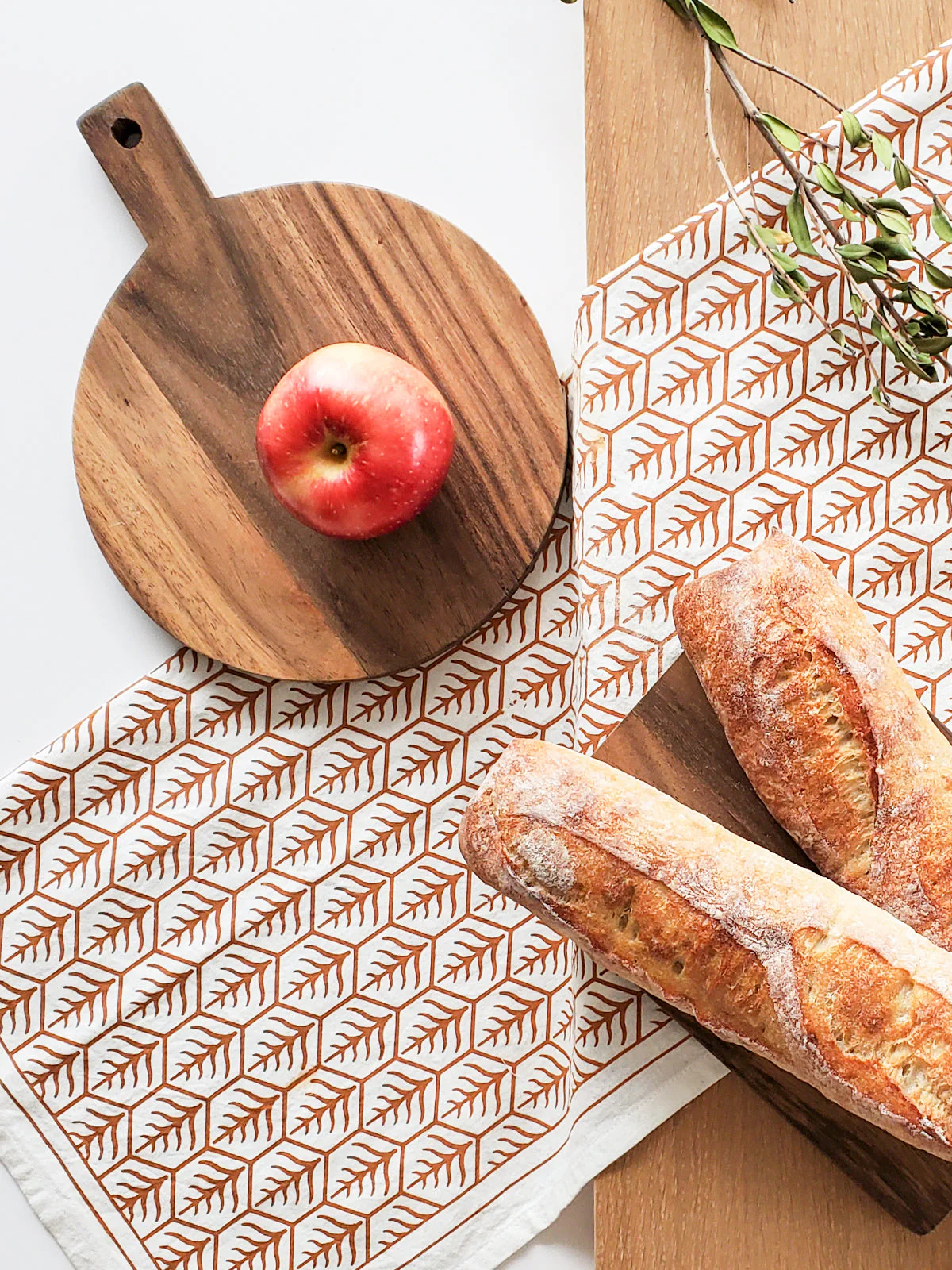 Wooden Round Serving Board Gift Set - Image 3